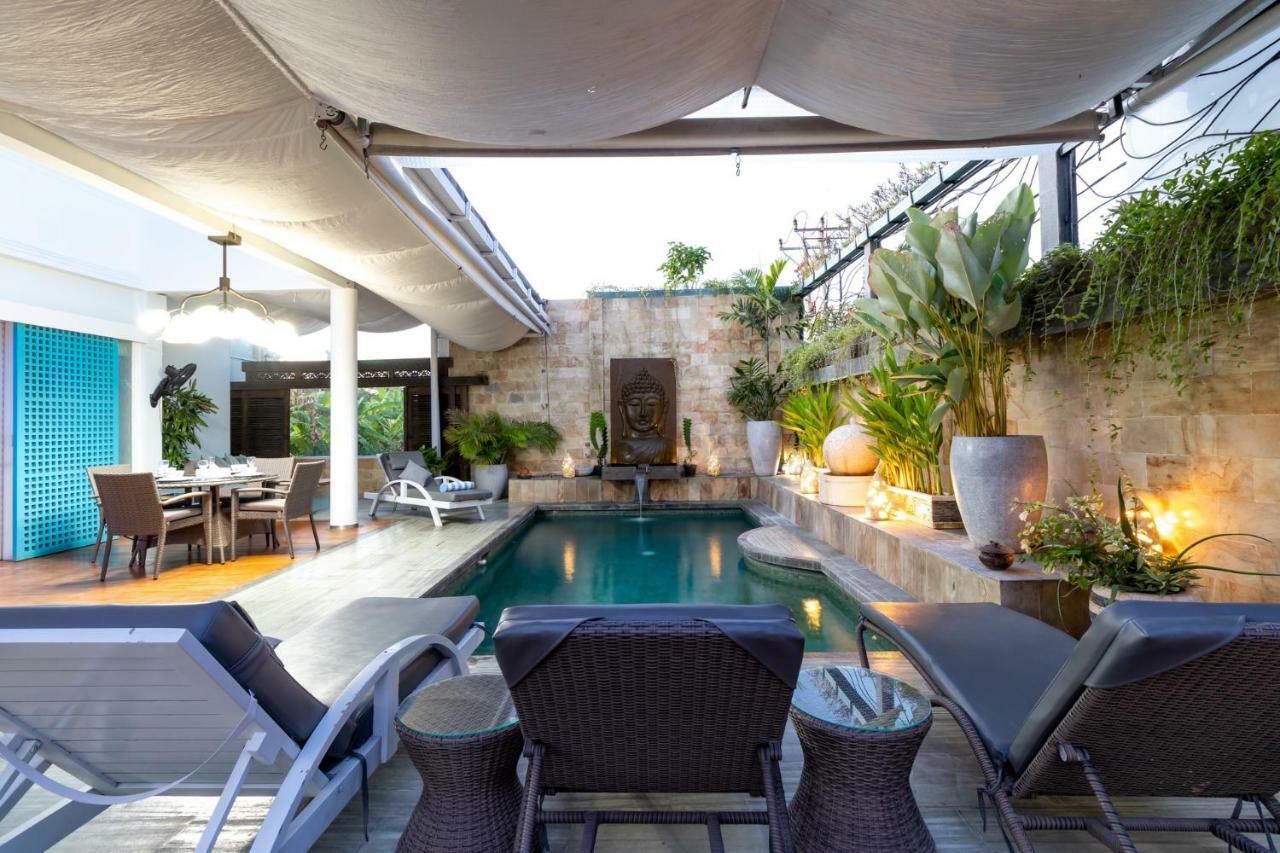 Pura Villa